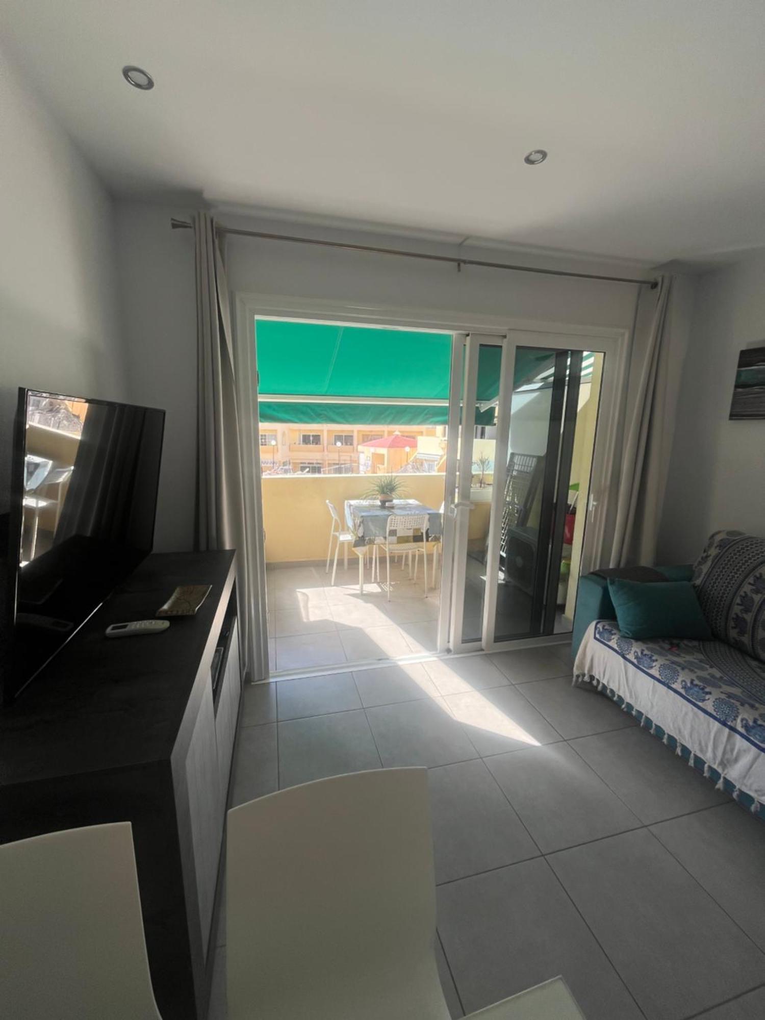 Sunny Pool View & Airco Apartament Symon Mareverde Costa Adeje  Kültér fotó