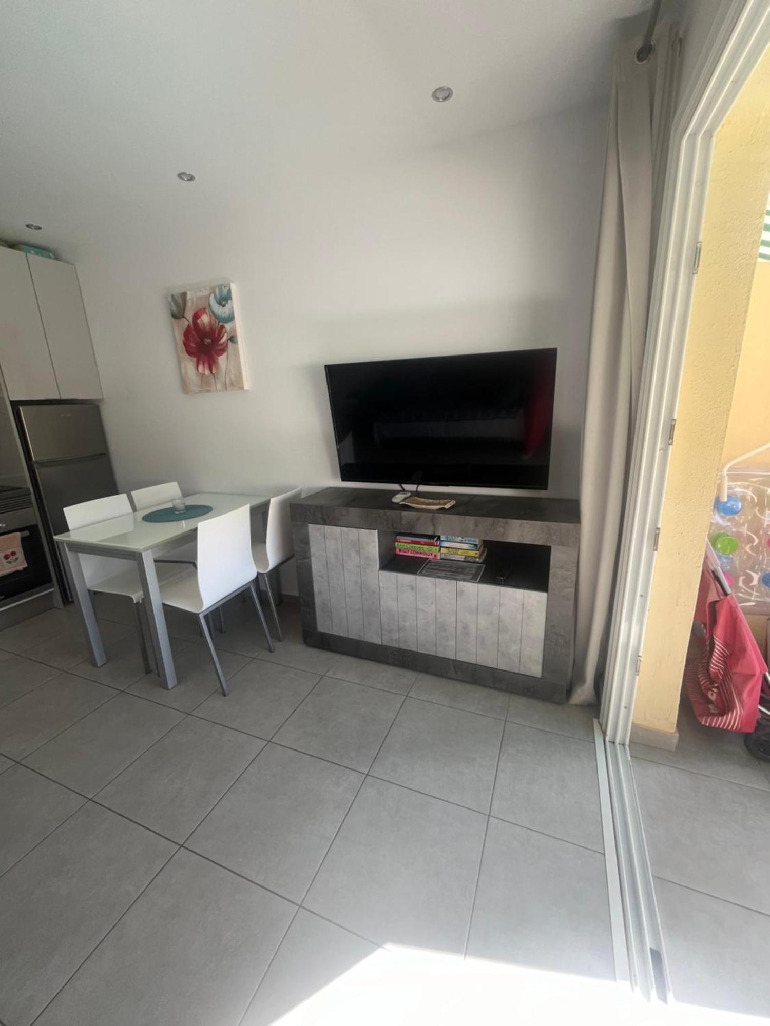 Sunny Pool View & Airco Apartament Symon Mareverde Costa Adeje  Kültér fotó